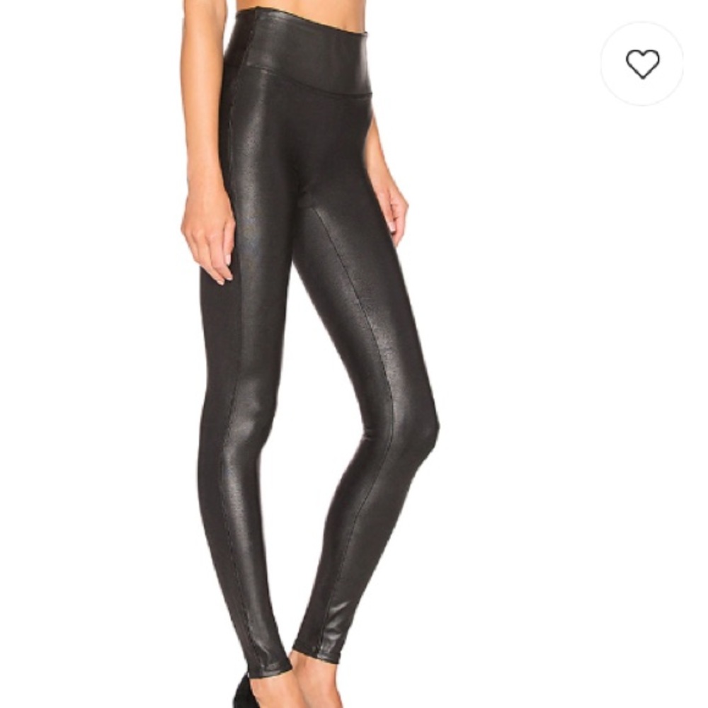 🌟Spanx black faux leather leggings size XS